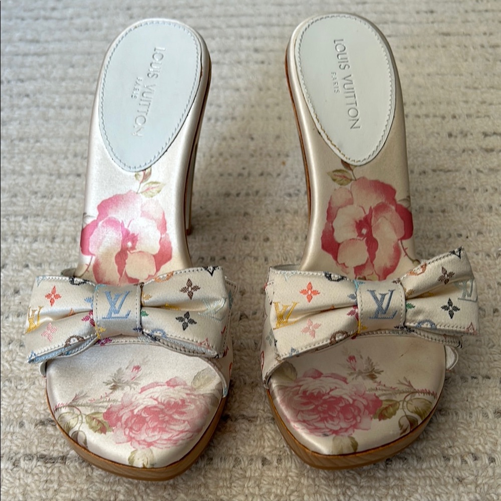 Louis Vuitton Women's Floral Slide Sandals - Cream and Pink